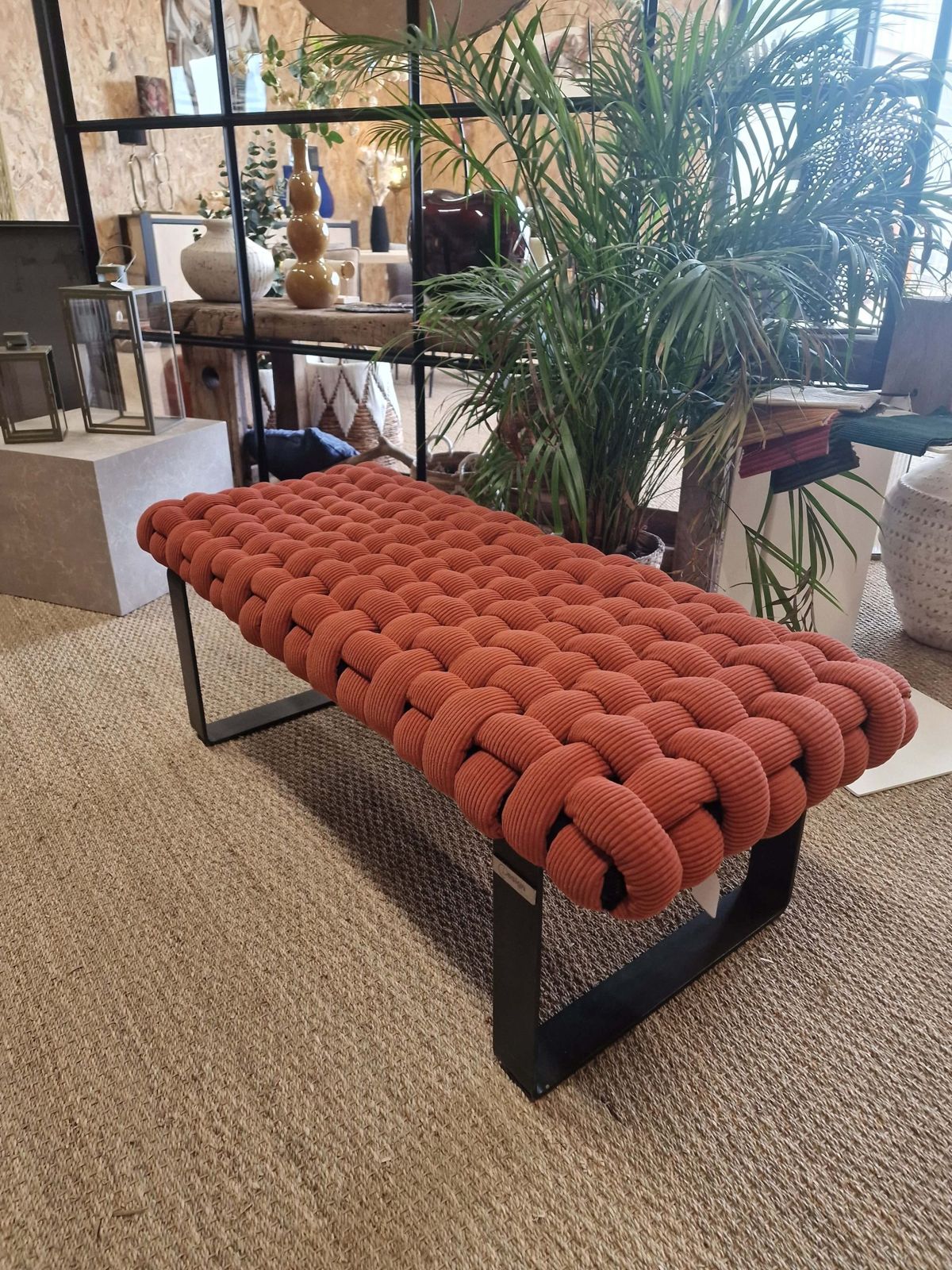 Showroom C Design — photo 7